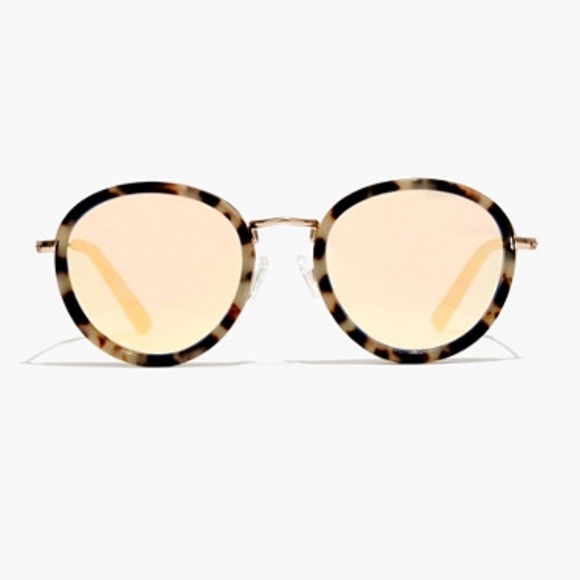 Madewell Accessories - Made well tortoiseshell sunglasses